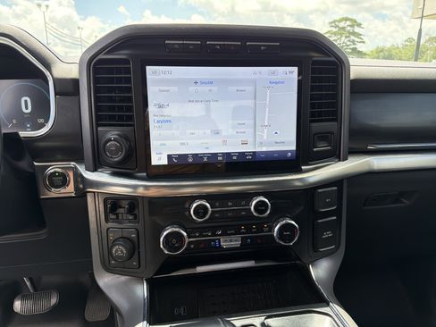 Used 2023 Ford F150 Lariat w/ Trailer Tow Package AWD/4WD image 14