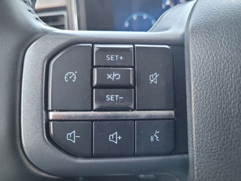 Used 2023 Ford F250 Lariat w/ Sport Appearance Package AWD/4WD image 26