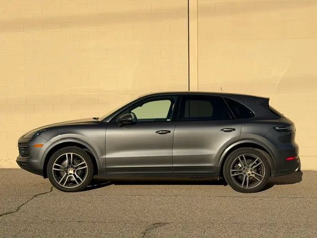 Used 2020 Porsche Cayenne AWD/4WD image 35