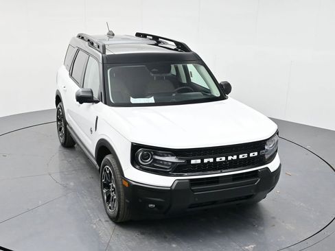 Used 2025 Ford Bronco Sport Outer Banks w/ Outer Banks Tech Package+ image 38