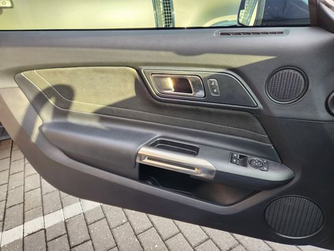 Used 2018 Ford Mustang Shelby GT350 w/ Electronics Package image 25