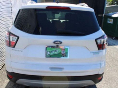Used 2017 Ford Escape Titanium FWD image 4