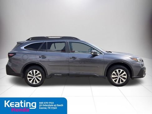 Used 2022 Subaru Outback Premium image 9