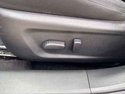 Used 2025 Nissan Altima 2.5 SV FWD image 22