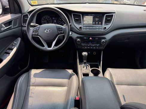 Used 2017 Hyundai Tucson Limited AWD/4WD image 10