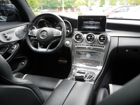 Used 2018 Mercedes-Benz C 63 AMG S w/ Multimedia Package image 31
