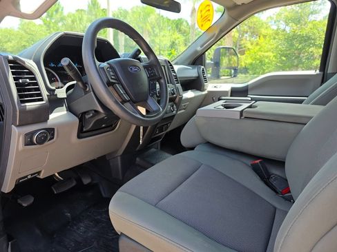 Used 2022 Ford F250 XL w/ Power Equipment Group AWD/4WD image 25