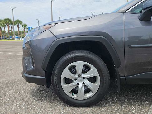 Used 2022 Toyota RAV4 LE AWD/4WD image 18