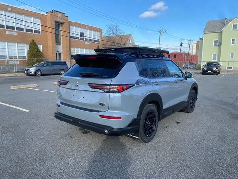 New 2026 Mitsubishi Outlander AWD image 5