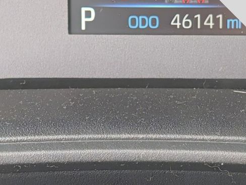 Used 2023 Toyota Corolla Cross LE w/ Moonroof Package AWD/4WD image 11