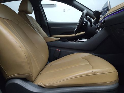 Used 2021 Hyundai Sonata Limited FWD image 21