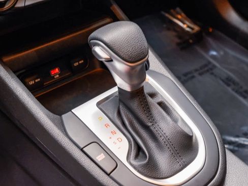 Used 2023 Kia Forte LXS image 18