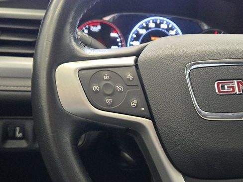 Used 2022 GMC Acadia SLT w/ Technology Package AWD/4WD image 31