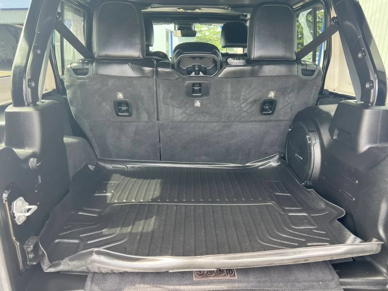 Used 2019 Jeep Wrangler Unlimited Rubicon w/ Advanced Safety Group AWD/4WD image 14