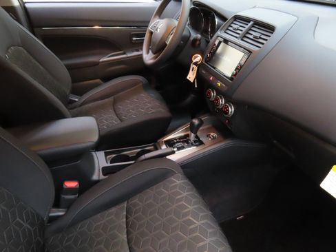 New 2025 Mitsubishi Outlander Sport ES image 23