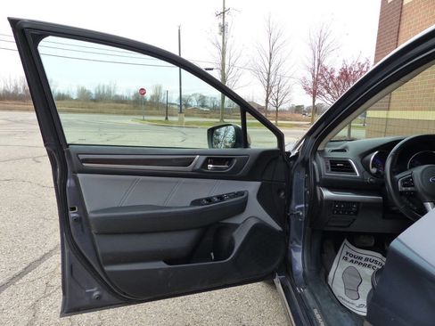 Used 2017 Subaru Legacy 2.5i Sport image 18