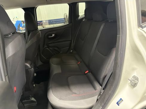 Used 2020 Jeep Renegade Trailhawk AWD/4WD image 12