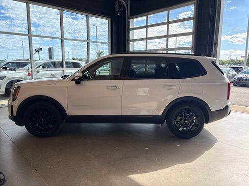Certified 2022 Kia Telluride SX w/ SX Prestige Package AWD/4WD image 7