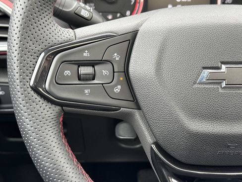 Used 2023 Chevrolet TrailBlazer RS w/ Sun and Liftgate Package image 9