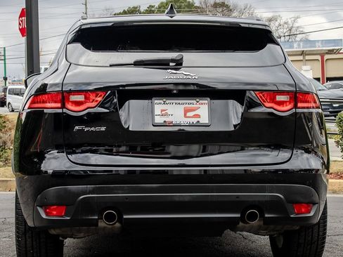 Used 2020 Jaguar F-PACE R-Sport image 27
