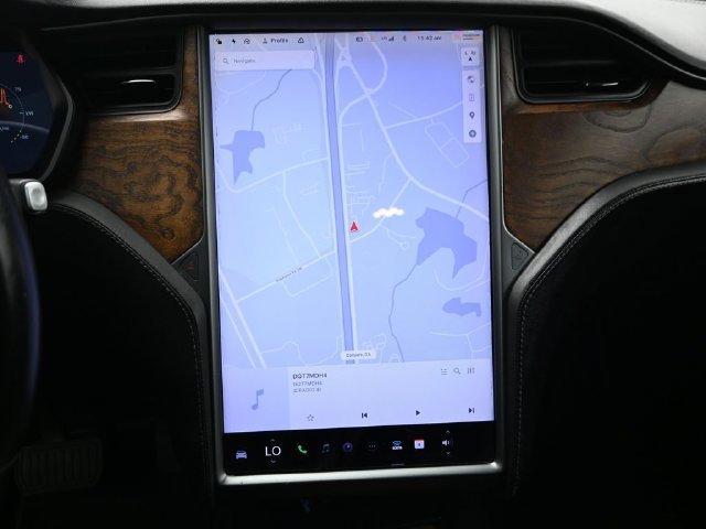 Used 2021 Tesla Model X Long Range AWD/4WD image 21