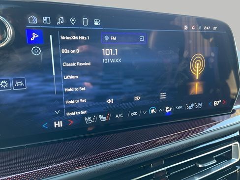 Used 2024 Chevrolet Traverse RS w/ LPO, Floor Liner Package image 11