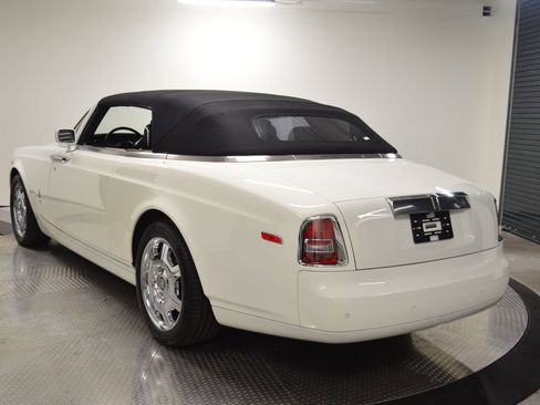 Used 2009 Rolls-Royce Phantom Drophead Coupe RWD image 3