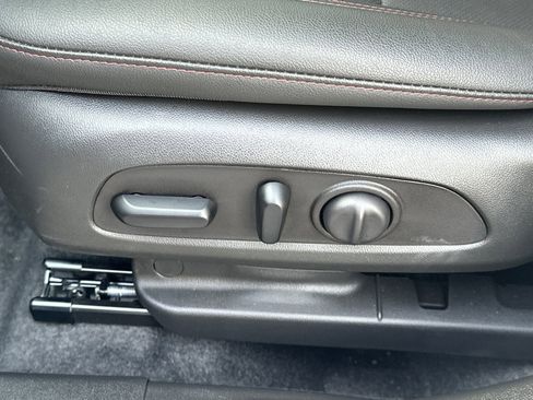 Used 2025 Chevrolet Trax RS w/ Driver Confidence Package image 14