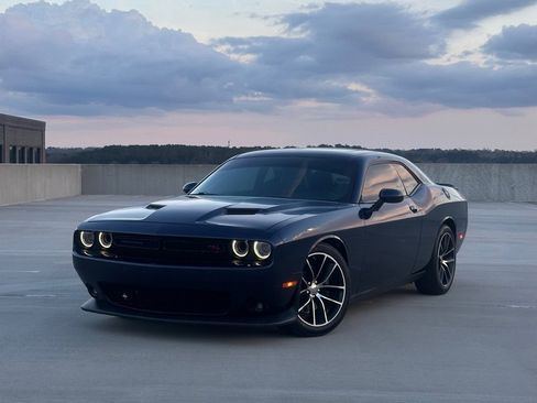 Used 2015 Dodge Challenger R/T Scat Pack w/ Leather Interior Group image 1