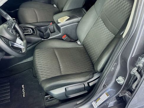 Used 2020 Nissan Rogue S image 18