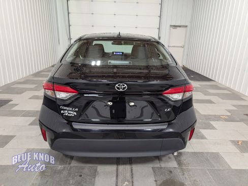 Used 2024 Toyota Corolla LE image 3