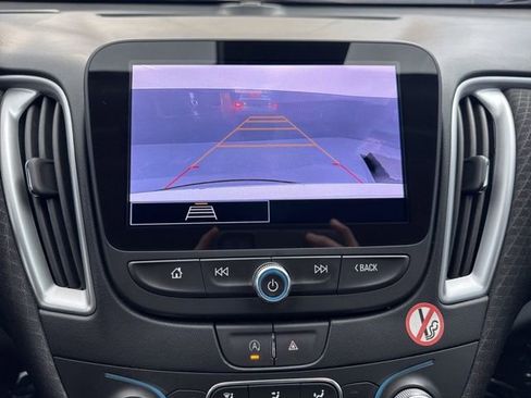 Used 2023 Chevrolet Malibu LT image 21