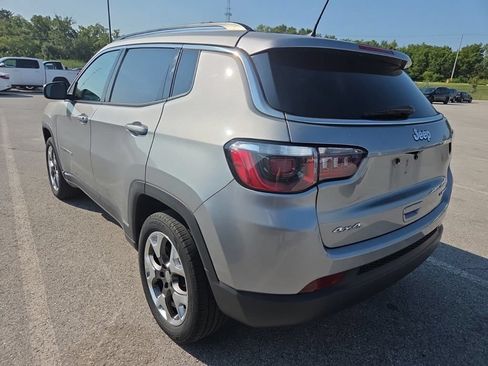 Used 2019 Jeep Compass Limited AWD/4WD image 5