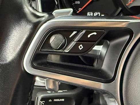 Used 2017 Porsche Macan S w/ Premium Package image 12