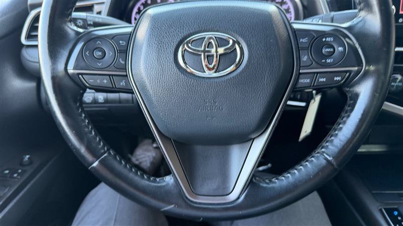 Used 2021 Toyota Camry SE FWD image 30