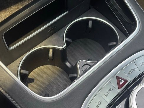 Used 2019 Mercedes-Benz S 560 4MATIC Sedan w/ AMG Line Exterior image 23