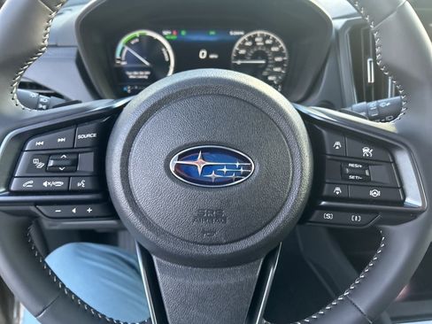 Used 2025 Subaru Forester Limited image 2