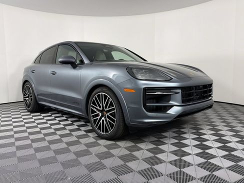 New 2026 Porsche Cayenne GTS AWD/4WD image 7