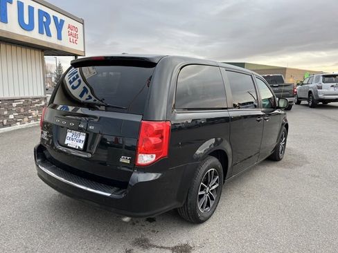 Used 2019 Dodge Grand Caravan GT image 10
