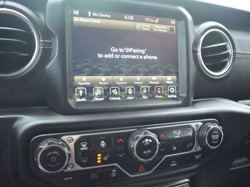 Used 2021 Jeep Wrangler Unlimited Sahara w/ Cold Weather Group image 16