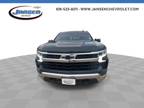 Used 2025 Chevrolet Silverado 1500 LT image 3