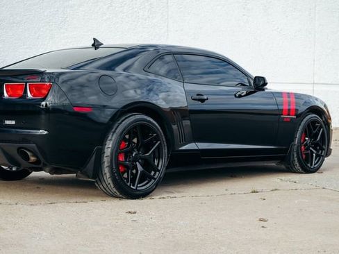 Used 2011 Chevrolet Camaro SS w/ Interior Accent Trim Package image 40