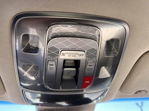 Certified 2023 Genesis GV80 3.5T image 33