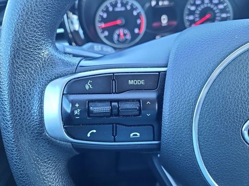 Used 2021 Kia K5 LX image 25