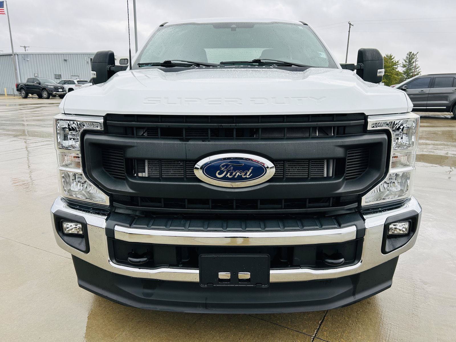 Used 2022 Ford F250 XL w/ Power Equipment Group AWD/4WD image 25