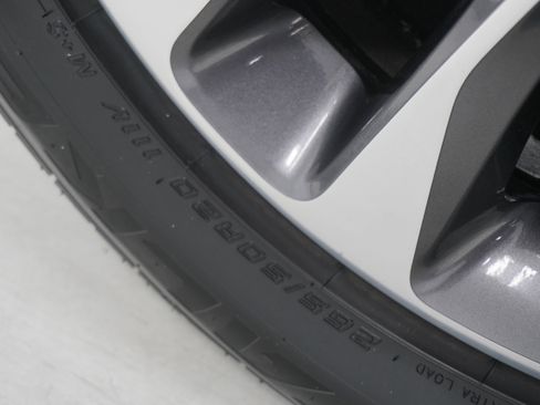 Used 2018 Jeep Grand Cherokee Overland image 30