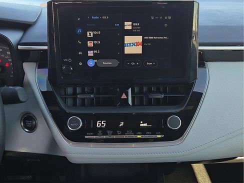 Used 2024 Toyota Corolla SE image 11