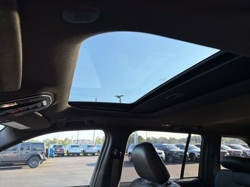 New 2025 Jeep Grand Cherokee Altitude RWD image 11