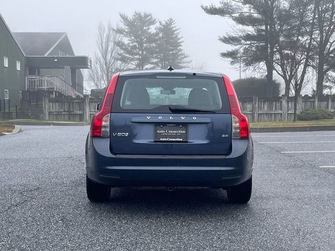 Used 2010 Volvo V50 2.4i image 7