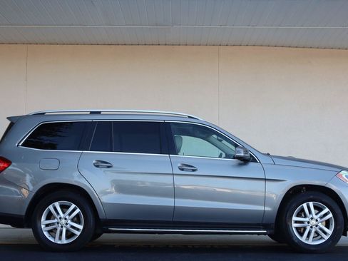 Used 2014 Mercedes-Benz GL 450 4MATIC image 2